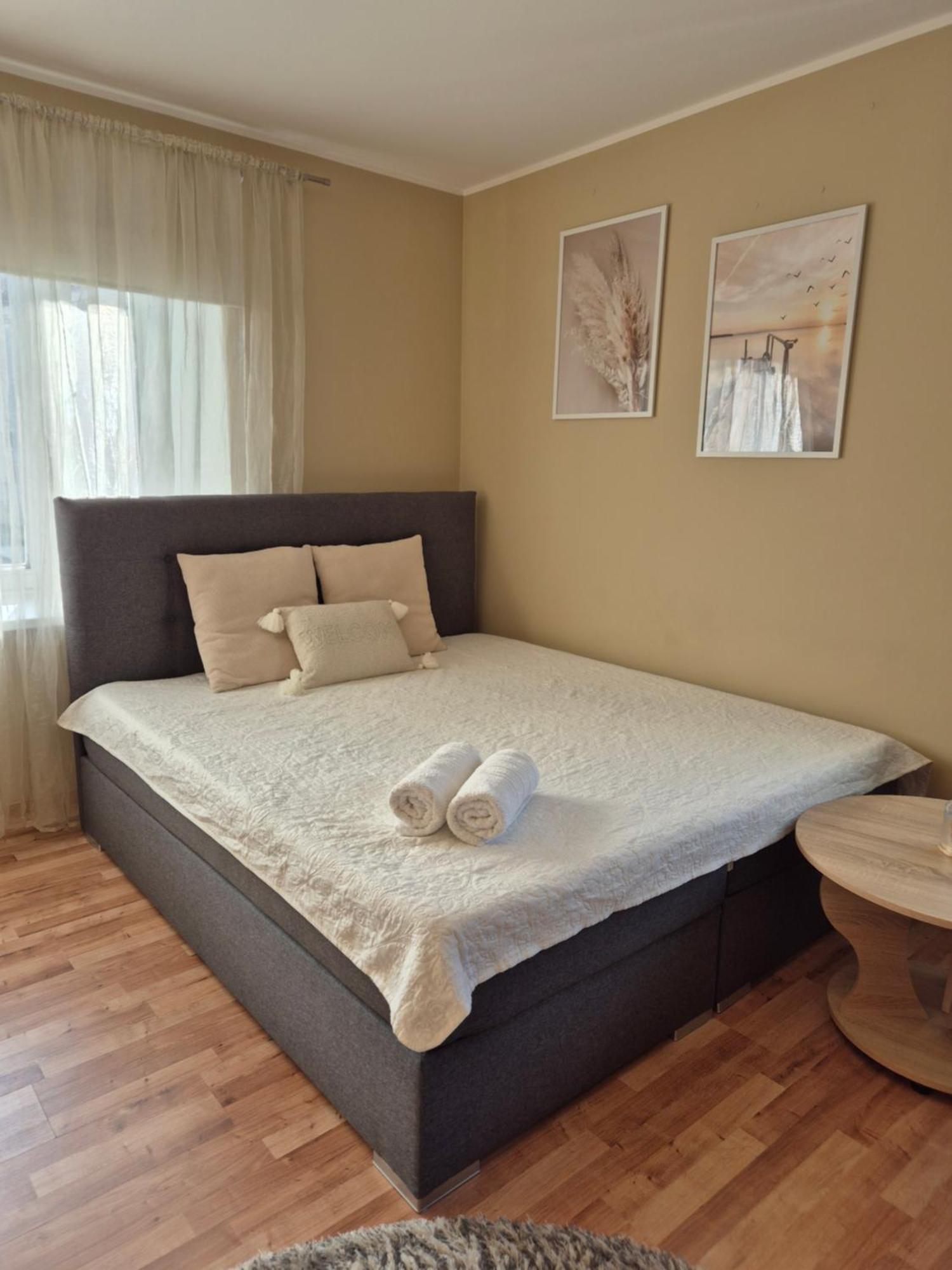 Klara Apartment Tartu Esterno foto